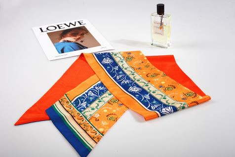 Narva kitsas kaelarihm naistele