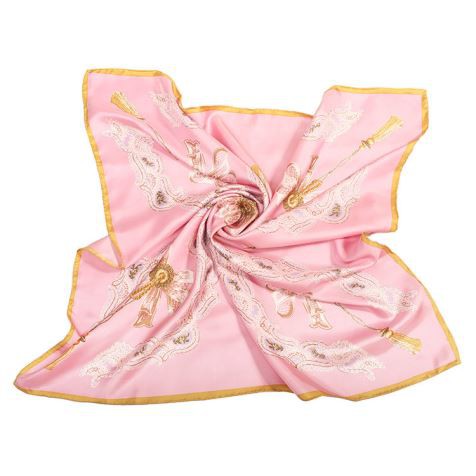 Pestav naiste siidisall